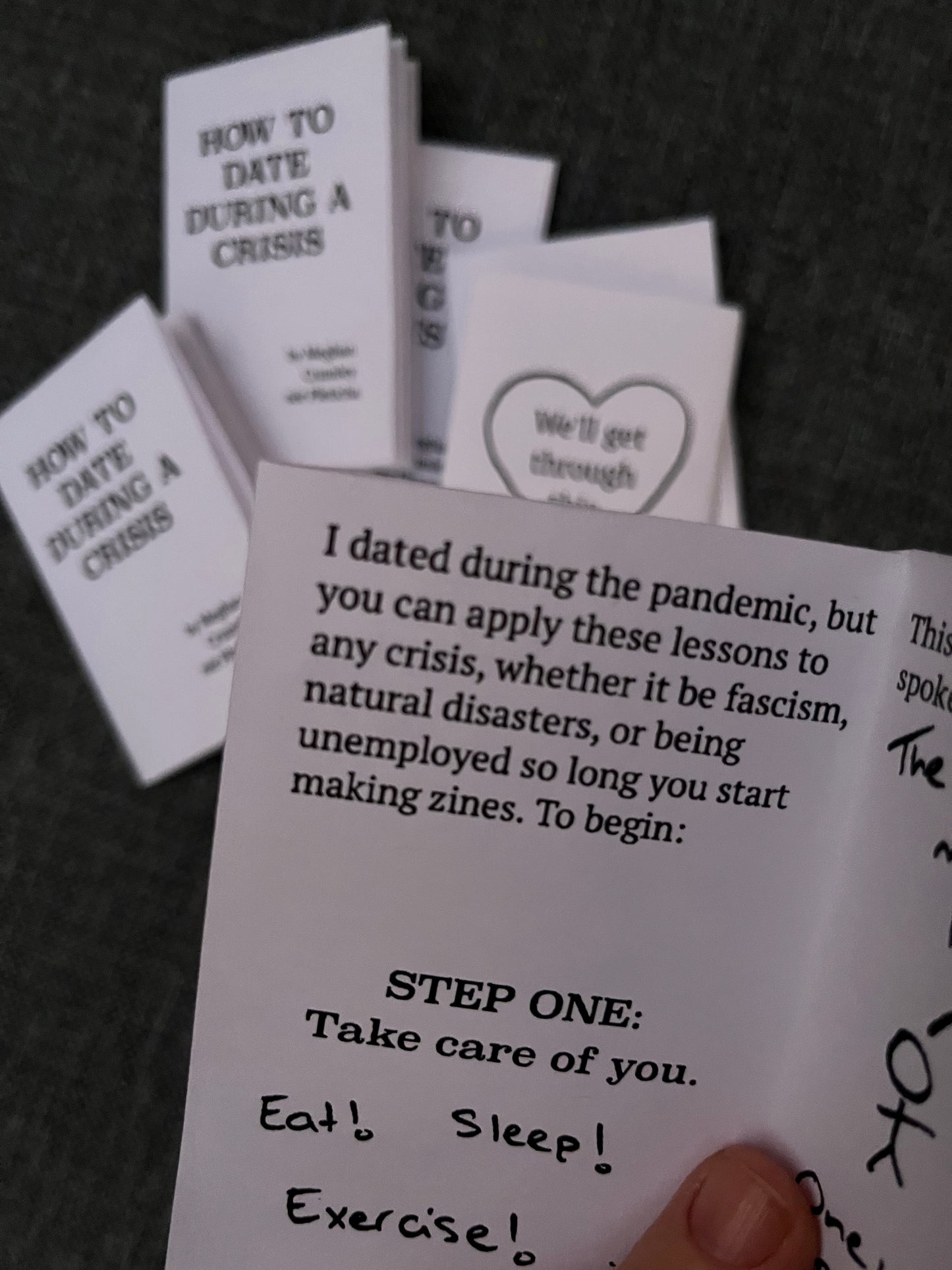 HOW TO DATE DURING A CRISIS (zine)